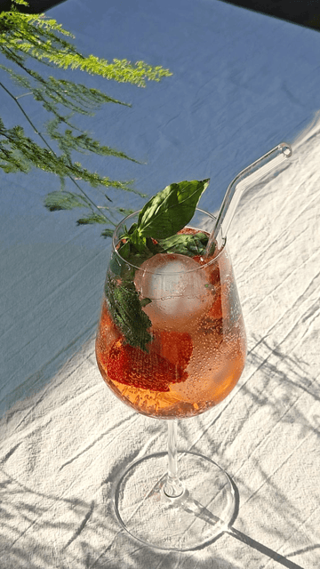 Strawberry & Basil Spritz